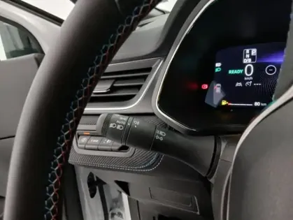 Photo 27 Renault Captur E-Tech full hybrid 145 ch esprit Alpine