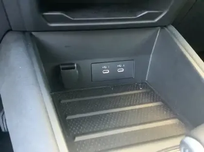 Photo 20 Renault Symbioz Nouveau E-Tech full hybrid 145 Techno