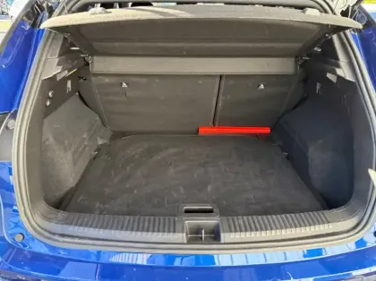 Photo 10 Renault Austral 1.2 E-Tech full hybrid 200ch Techno esprit Alpine - 24