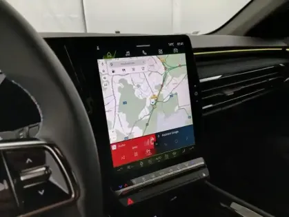 Photo 24 Renault Austral E-Tech full hybrid 200 GSR2 Iconic esprit Alpine