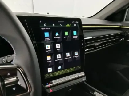 Photo 21 Renault Austral E-Tech full hybrid 200 GSR2 Iconic esprit Alpine