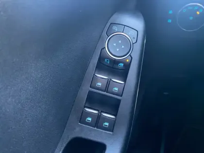 Photo 5 Ford Puma 1.0 EcoBoost 155ch mHEV ST-Line X