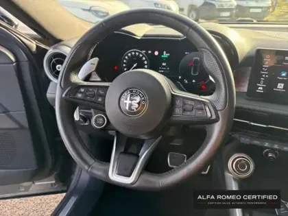 Photo 14 Alfa Romeo Tonale  1.5 Hybrid 130ch Edizione Speciale TCT