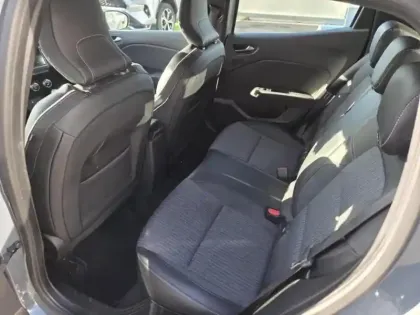 Photo 9 Renault Clio  1.5 Blue dCi 115ch Intens