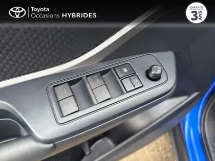 Photo 13 Toyota C-HR  1.8 Hybride 122ch Dynamic E-CVT