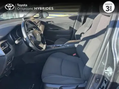 Photo 10 Toyota C-HR  122h Design 2WD E-CVT RC18