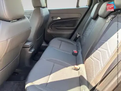 Photo 10 Jeep Avenger  1.2 Turbo T3 110ch MHEV Altitude BVR6 eHybrid