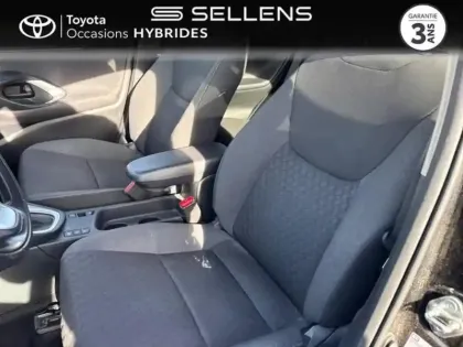 Photo 10 Toyota Yaris  116h Design 5p MY22