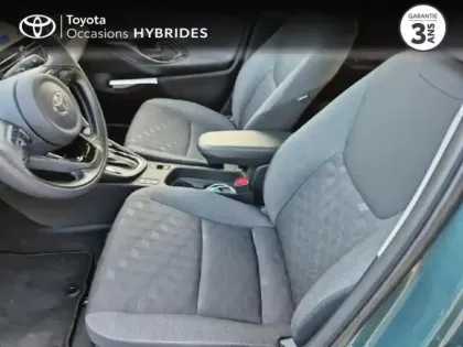 Photo 10 Toyota Yaris  116h Design 5p MC24