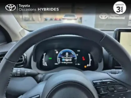 Photo 12 Toyota Yaris  116h Design 5p MC24