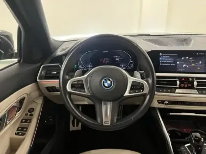 Photo 8 BMW Serie 3 Série 3 Touring 330eA xDrive 292ch M Sport