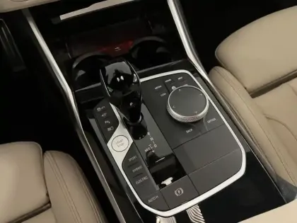 Photo 10 BMW Serie 3 Série 3 Touring 330eA xDrive 292ch M Sport