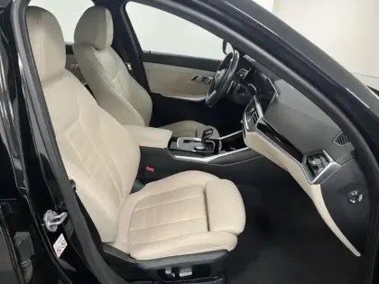 Photo 15 BMW Serie 3 Série 3 Touring 330eA xDrive 292ch M Sport