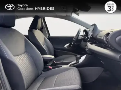 Photo 5 Toyota Yaris  116h Dynamic 5p MC24