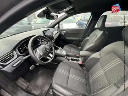 Photo 14 Renault Captur  1.6 E-Tech hybride 145ch Engineered