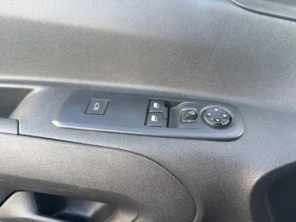 Photo 13 Citroën Berlingo Gén. III Ph1 Club 3