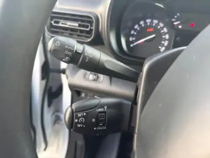 Photo 11 Citroën Berlingo Gén. III Ph1 Club 3