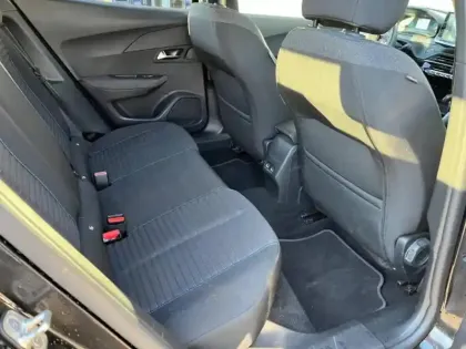 Photo 9 Peugeot 2008  e- 136ch Style