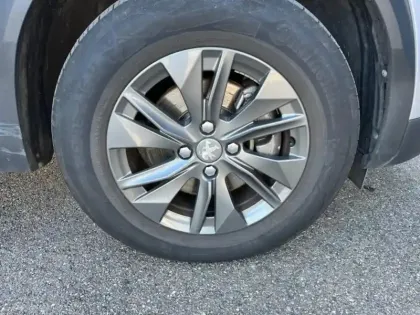 Photo 7 Peugeot 2008  e- 136ch Style