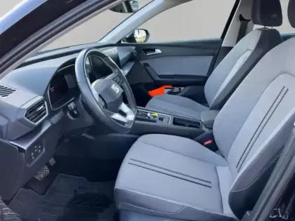 Photo 8 Seat Leon  1.0 eTSI 110ch Urban DSG7