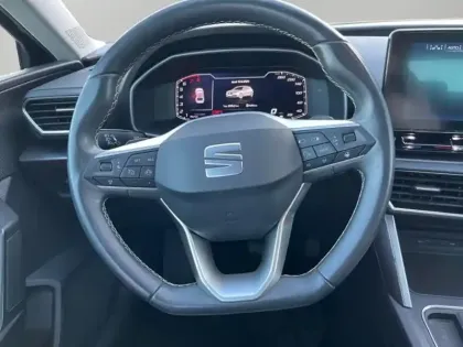 Photo 11 Seat Leon  1.0 eTSI 110ch Urban DSG7