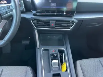 Photo 10 Seat Leon  1.0 eTSI 110ch Urban DSG7