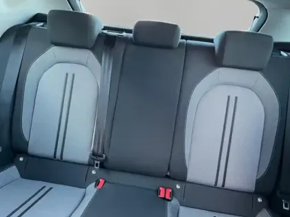 Photo 12 Seat Leon  1.0 eTSI 110ch Urban DSG7