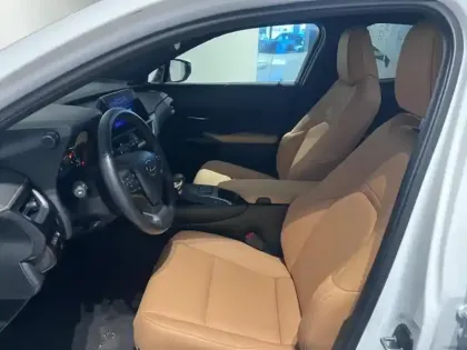 Photo 22 Lexus UX  250h F SPORT Design 2WD