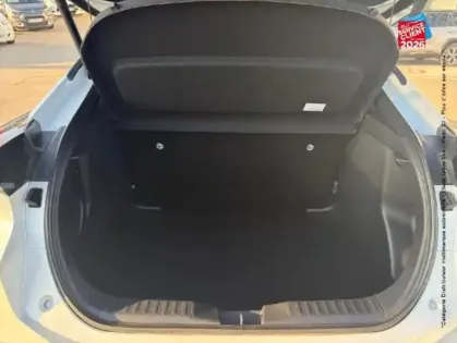 Photo 13 Toyota C-HR  1.8 Hybride 140ch Collection NG23