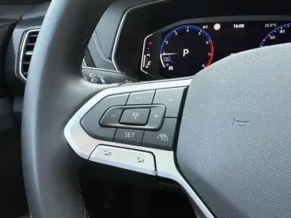 Photo 14 Volkswagen T-cross  1.0 TSI 116ch R-Line Edition DSG7