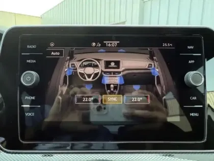 Photo 9 Volkswagen T-cross  1.0 TSI 116ch R-Line Edition DSG7