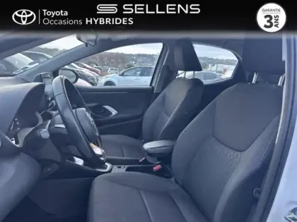 Photo 10 Toyota Yaris  116h Dynamic 5p MY22