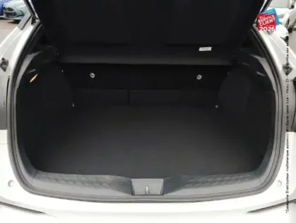 Photo 13 Toyota C-HR  2.0 Hybride 184ch Design Ultimate E-CVT