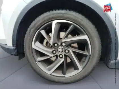 Photo 9 Toyota C-HR  2.0 Hybride 184ch Design Ultimate E-CVT