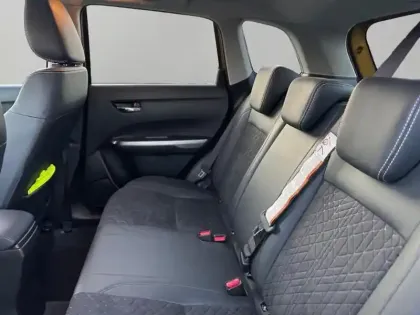 Photo 13 Suzuki Vitara  1.4 Boosterjet Hybrid 129ch Style