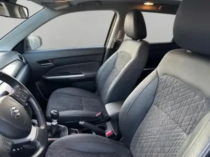 Photo 8 Suzuki Vitara  1.4 Boosterjet Hybrid 129ch Style