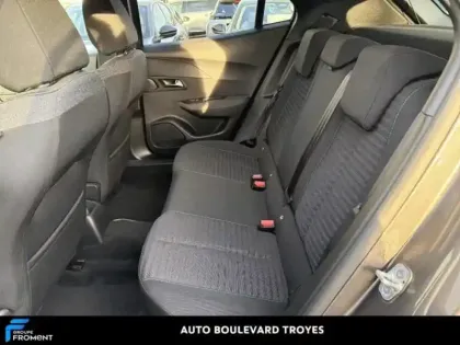 Photo 11 Peugeot 2008  1.2 PureTech 100ch S&S Style