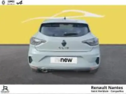 Photo 8 Renault Clio  1.6 E-Tech 145ch full hybrid esprit Alpine - 24