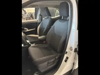 Photo 14 Toyota Yaris  Cross 116h Dynamic Business + Programme Beyond Zero Academy MY22