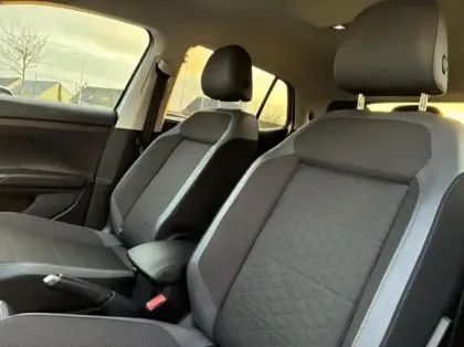 Photo 10 Volkswagen T-cross  1.0 TSI 110ch R-Line DSG7