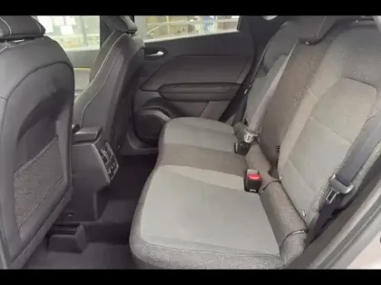 Photo 10 Renault Captur  1.6 E-Tech full hybrid 145ch Techno