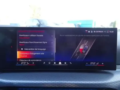 Photo 20 BMW Serie 3 Série 3 Touring 330eA xDrive 292ch M Sport