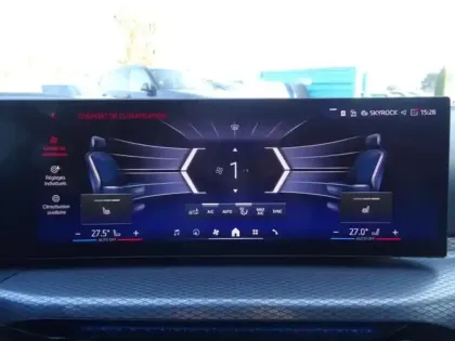 Photo 21 BMW Serie 3 Série 3 Touring 330eA xDrive 292ch M Sport