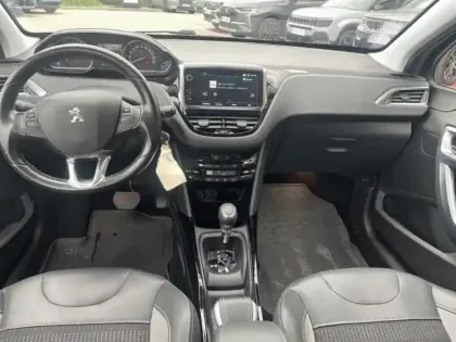 Photo 7 Peugeot 2008  1.2 PureTech 110ch Allure S&S EAT6