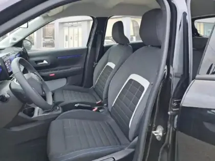 Photo 8 Citroën C3  1.2 Turbo 100ch PLUS