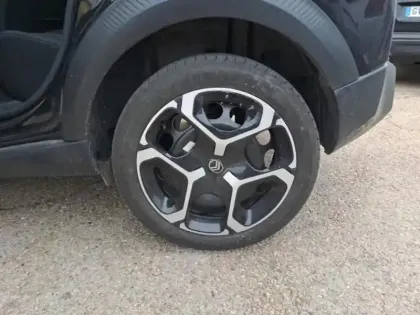 Photo 10 Citroën C3  1.2 Turbo 100ch PLUS