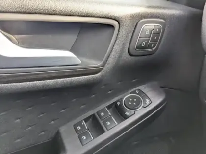 Photo 15 Ford Kuga Gén. III Ph1 Vignale 5