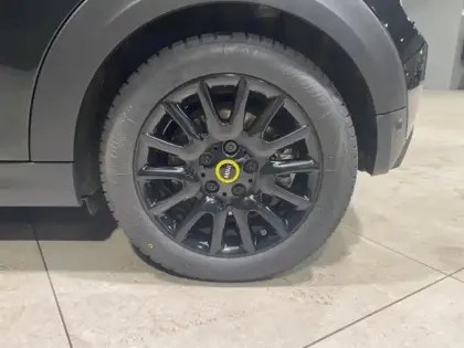 Photo 8 Mini Mini  Cooper SE 184ch  Essential BVA