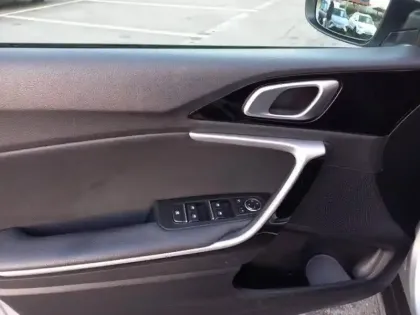 Photo 14 Kia Xceed  1.0 T-GDI 120ch Design 2021