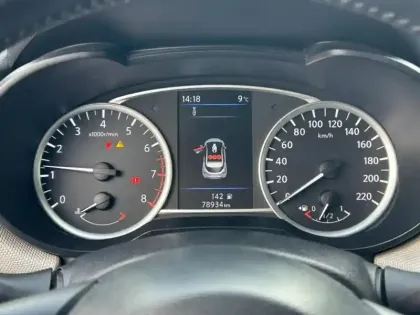 Photo 12 Nissan Micra  1.0 IG-T 100ch N-Connecta 2019